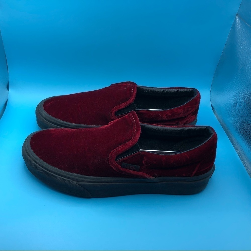 Vans off the wall red velvet loafers womens size 5.5